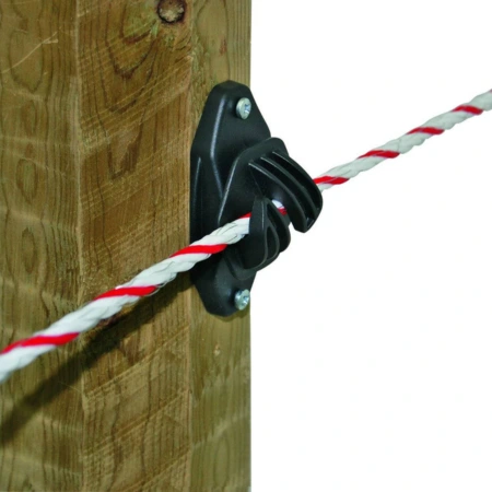 Izolator do linek CORD 20 sztuk marki AKO. Wytrzymały izolator z niełamliwego tworzywa, kompatybilny z drutem, plecionką i linkami do 8 mm. Idealny do ogrodzeń stałych, z 10-letnią gwarancją na odporność UV.